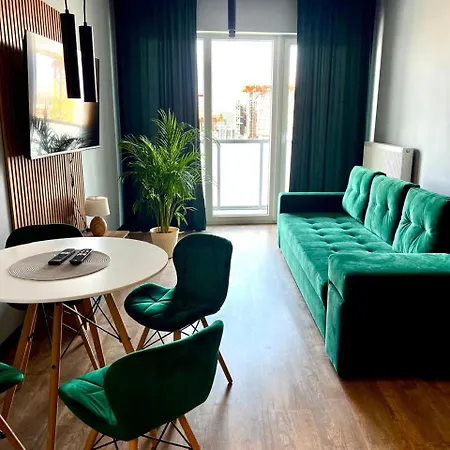 Intelliparts Q Апартаменты