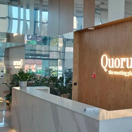 Intelliparts Q Апартаменты Вроцлав